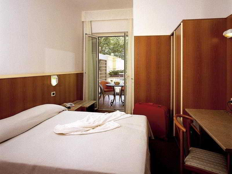 Hotel Principe Di Piemonte Rimini Kamer foto